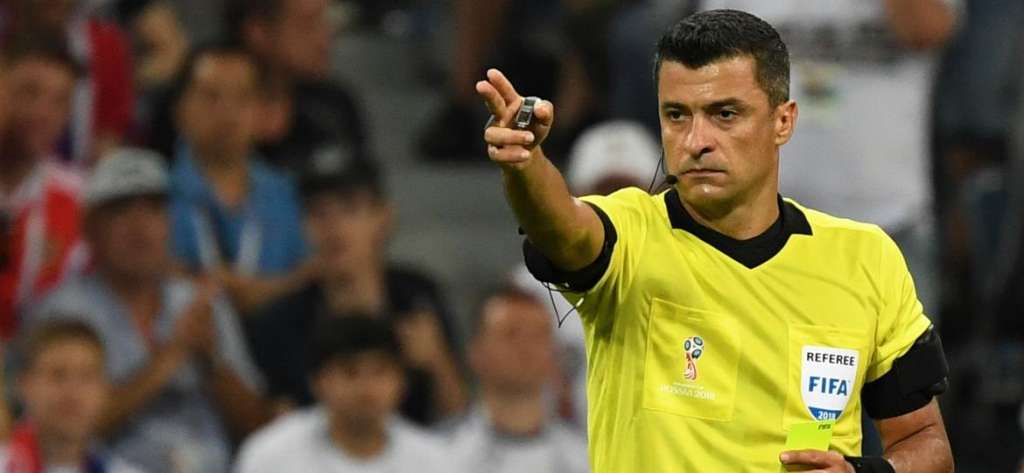 Ricci lamenta não ter apitado final da Copa e vê inexperiência como ameaça ao VAR