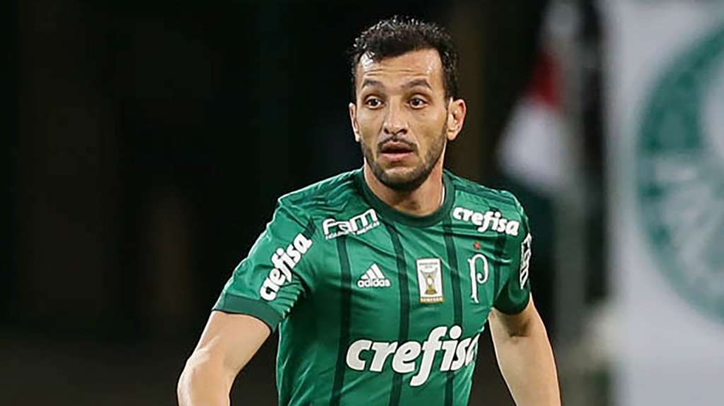 STJD denuncia Edu Dracena por chamar rival de 'otário' em jogo contra Atlético-MG