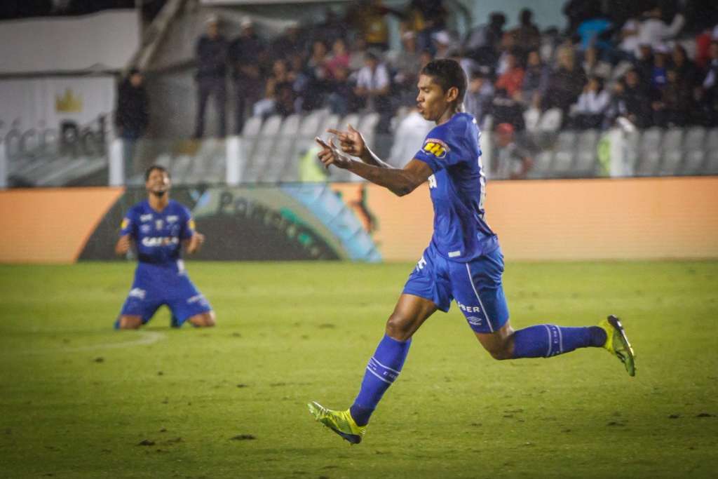 Cruzeiro saiu na frente diante do Santos