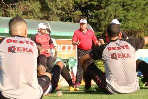 Série B: Roberto Cavalo quer a recuperação ante o lanterna para afastar Oeste da degola