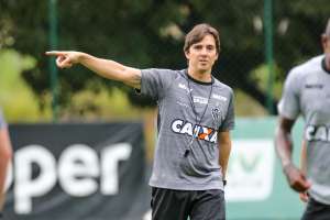 Thiago Larghi indica Atlético-MG para encarar Inter com duas novidades