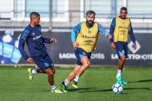 Após empate, Grêmio treina sem Bressan e pode ter Alisson contra o Flamengo
