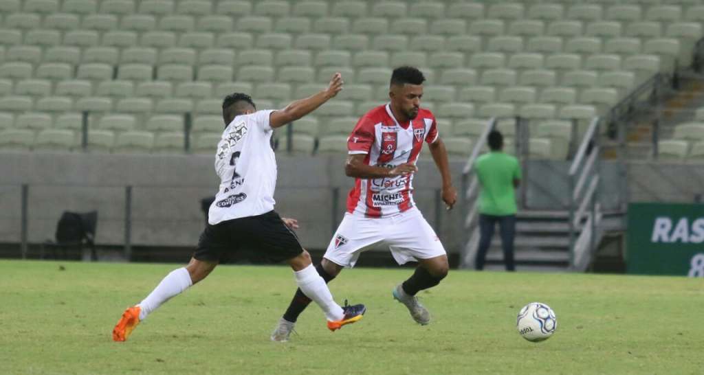 Na ida, Ferroviário venceu por 3 a 0 (Foto: Pedro Chaves/FCF)