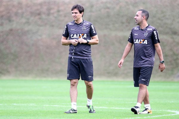 Larghi escala suspensos, mas STJD mantém gancho a dupla do Atlético-MG