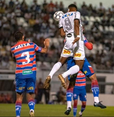 Ponte Preta venceu o Fortaleza por 2 a 0 no Majestoso com quase 10 mil torcedores