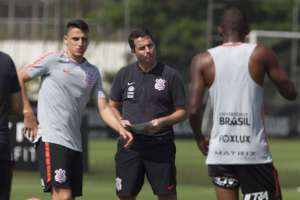 Loss escala time misto no Corinthians contra o Atlético-PR