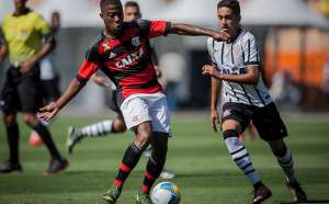 Série B: Atlético-GO acerta empréstimo de Matheus Trindade, promessa do Flamengo