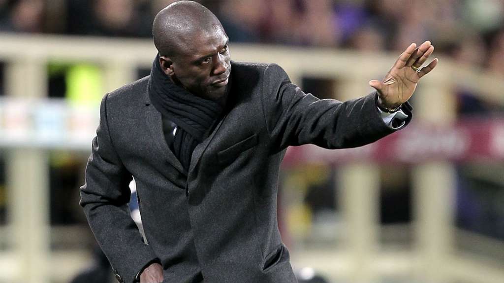 O holandês Clarence Seedorf será o treinador da seleção dos Camarões