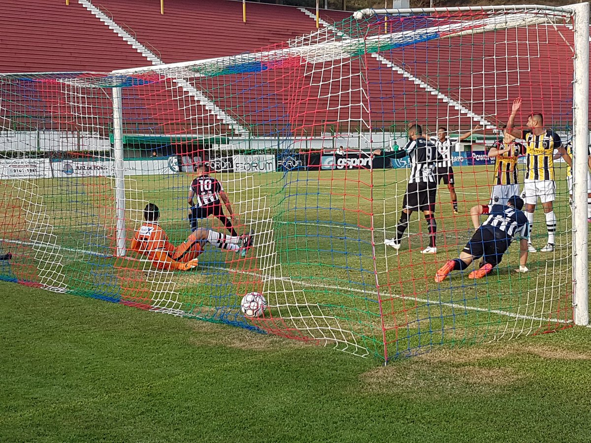Tupi 2 x 1 Volta Redonda – Gol de pênalti aos 50 minutos deixa o Galo vivo na Série C