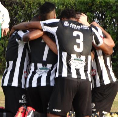 Jogadores do Galo festejaram muito a vitória no final