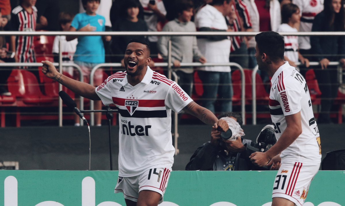 Aguirre celebra triunfo do São Paulo e destaca: ‘Quero a liderança em novembro’