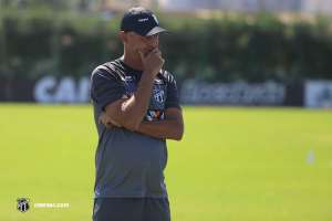 Lisca bate boca com repórter de Curitiba e alfineta ex-técnico do Paraná