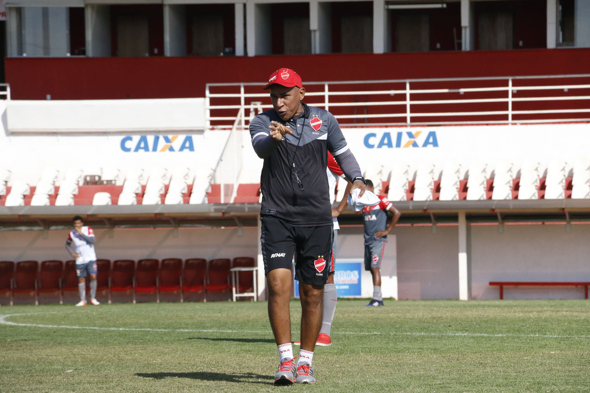 Série B: Hemerson Maria comemora fim do jejum e elogia força da torcida do Vila Nova