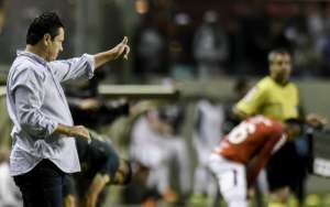 'É um pai para mim no futebol', diz Adilson sobre Felipão após empate do América