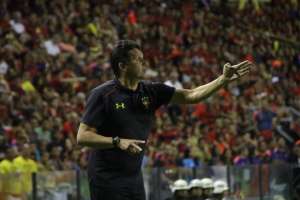 Claudinei avalia empate do Sport e comenta sobre a 'pressão' da torcida