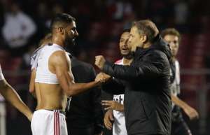Aguirre elogia 'planejamento com inteligência' da diretoria do São Paulo