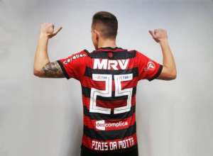 Apresentado, Piris da Motta promete 'muita raça' no Flamengo
