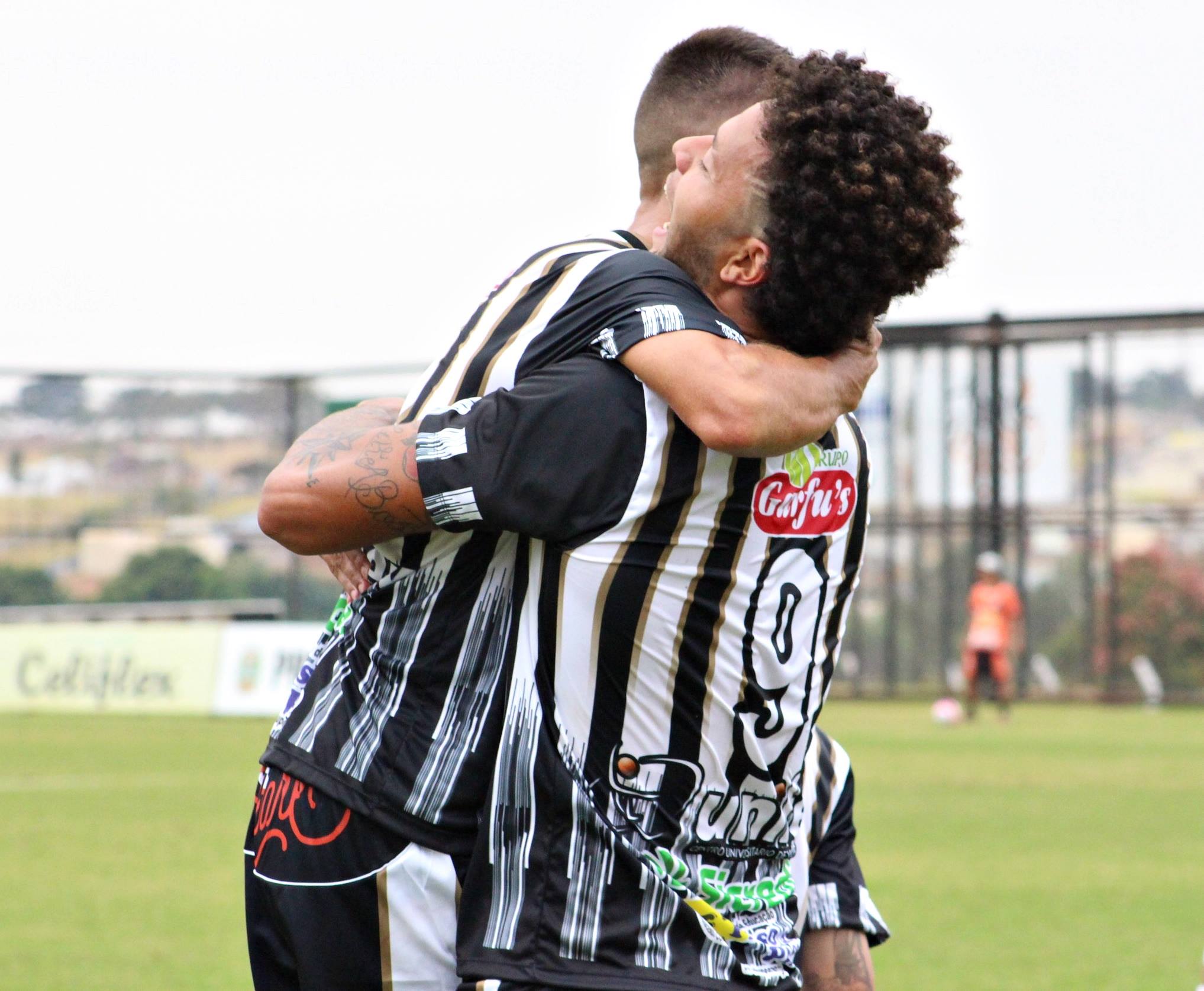 Opinião: Placar elástico no futebol feminino é a prova da