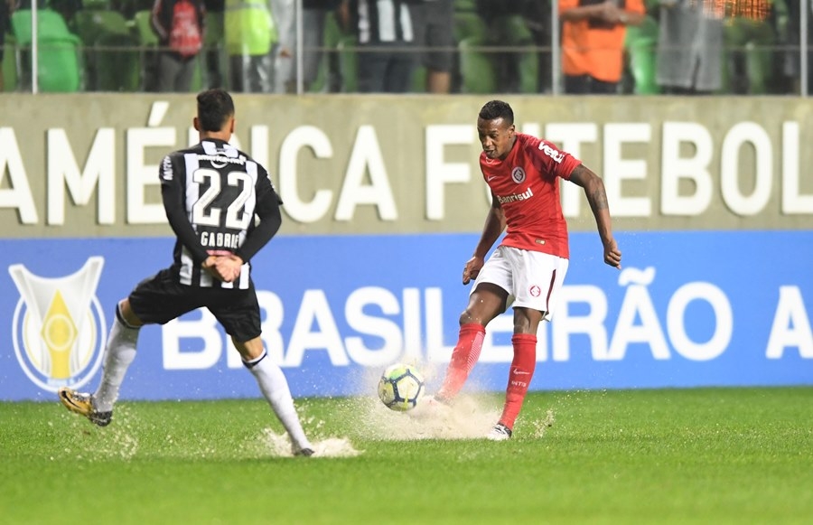 Edenilson fez o único gol da vitória do Internacional - Ricardo Duarte/S.C. Internacional