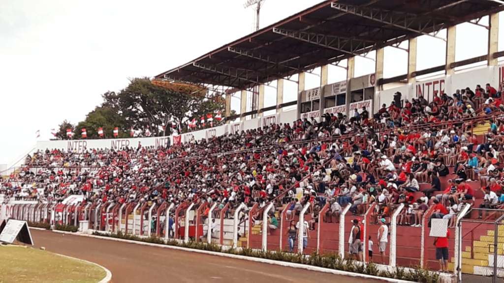Segundona: Edivlado Ferraz e presidente da Inter comemoram sucesso do Futebol Sustentável em Bebedouro