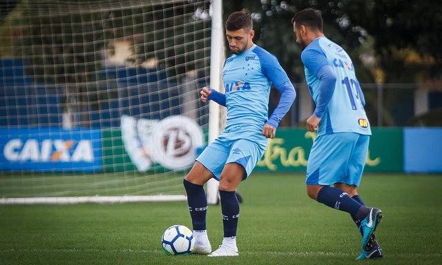 Libertadores: Arrascaeta analisa expetativa e pede calma ao Cruzeiro contra Flamengo