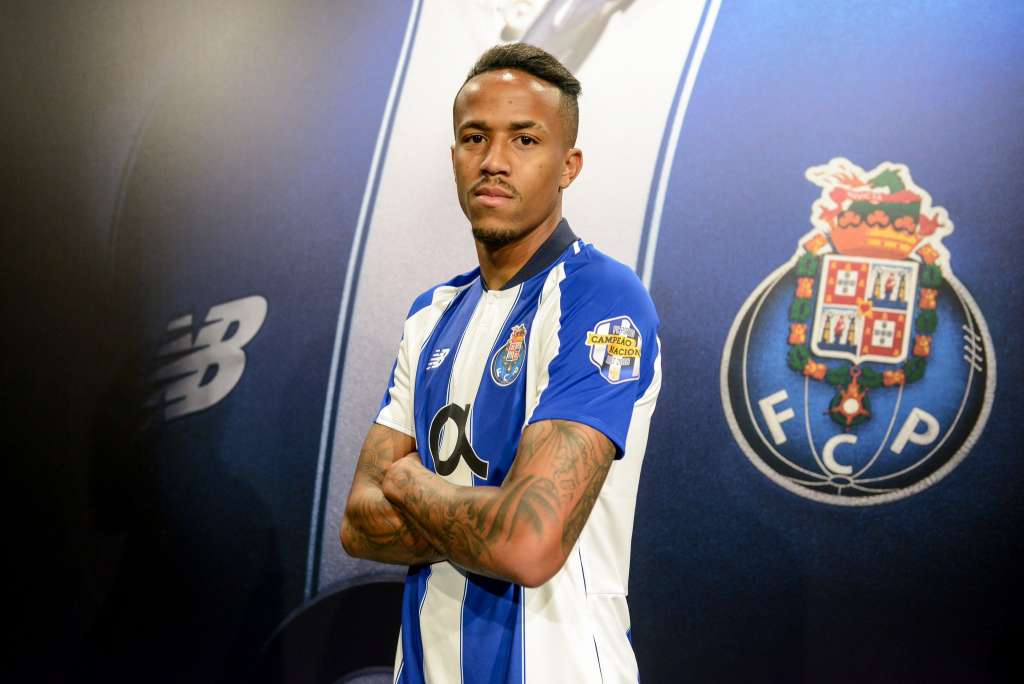 Militão foi das categorias de base do Tricolor e era peça importante no atual líder do Brasileiro, por poder jogar em três posições: zagueiro, lateral e volante Militão foi das categorias de base do Tricolor e era peça importante no atual líder do Brasileiro, por poder jogar em três posições: zagueiro, lateral e volante