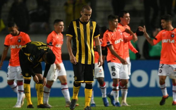 Peñarol-URU 1 x 4 – Atlético-PR – Classificação do Furacão veio com show