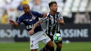 Duelo da zona de rebaixamento: Ceará e Santos se enfrentam pelo Brasileirão