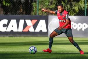 Por indisciplina, atacante não faz mais parte do time profissional do Atlético-MG