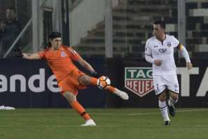 Corinthians enaltece Cássio e exibe confiança para jogo de volta