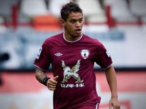 Após rescindir com Paraná, Carlos Eduardo fica perto de ser anunciado pelo Coritiba