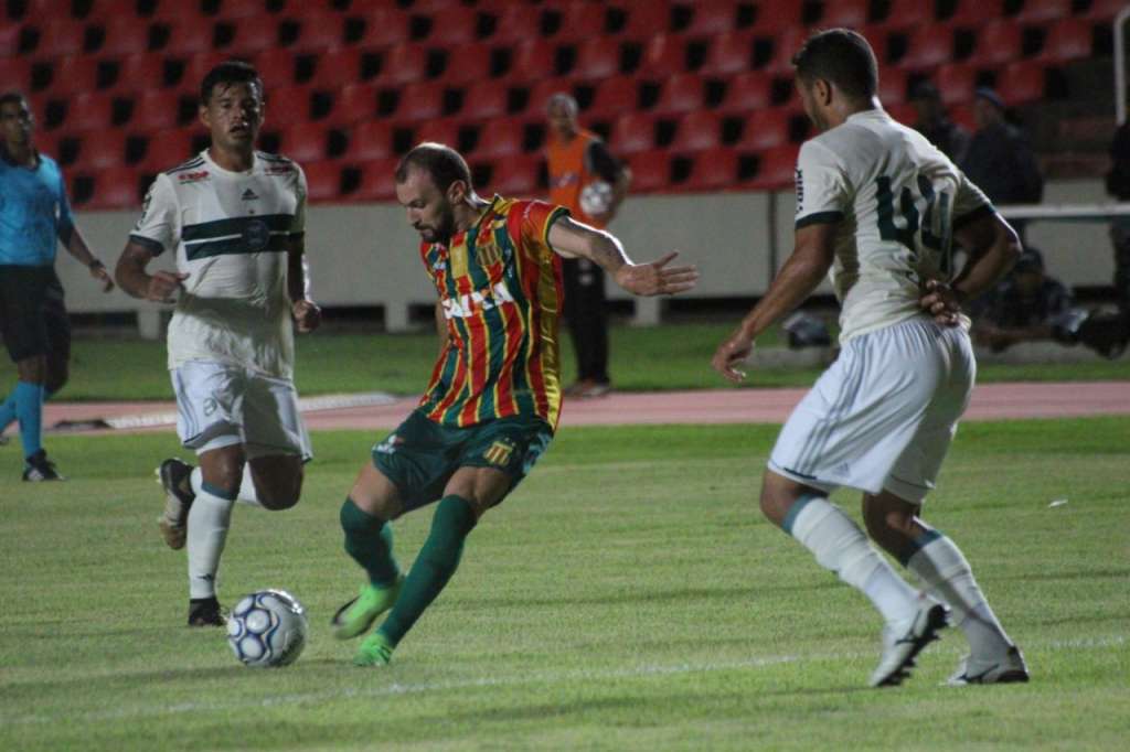Sampaio e Coritiba se reencontram neste sábado. (Foto: Lucas Almeida)