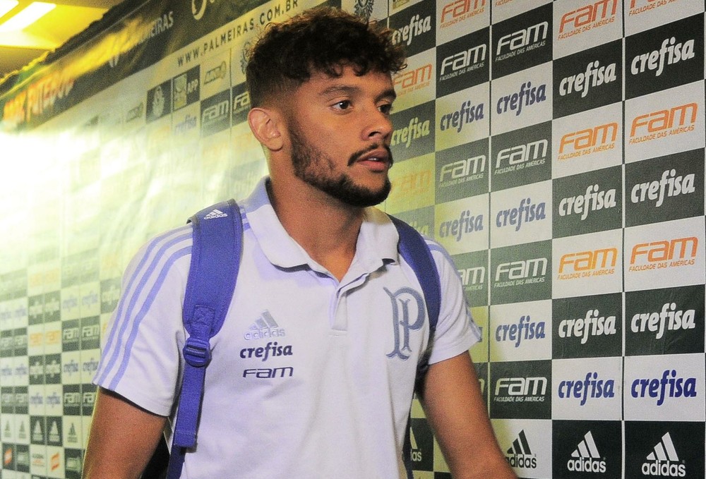 Scarpa consegue liminar e suspende ordem de pagamento ao Fluminense