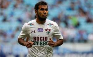 Sornoza retorna aos treinos no Flu, mas ainda é dúvida para jogo contra o Inter