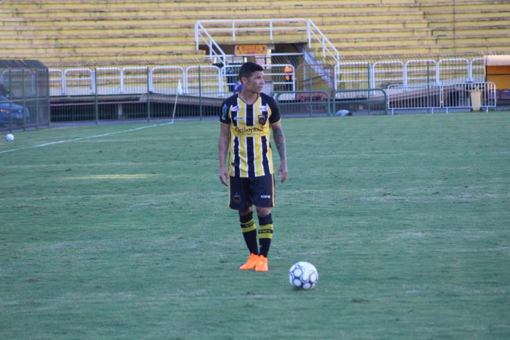 De olho em permanência na Série C, Rodrigo Andrade espera jogo da vida do Volta Redonda-RJ contra o Joinville dentro de casa