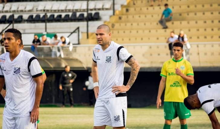 Série C: Pensando nas quartas de final, Veiga prepara Bragantino com time misto