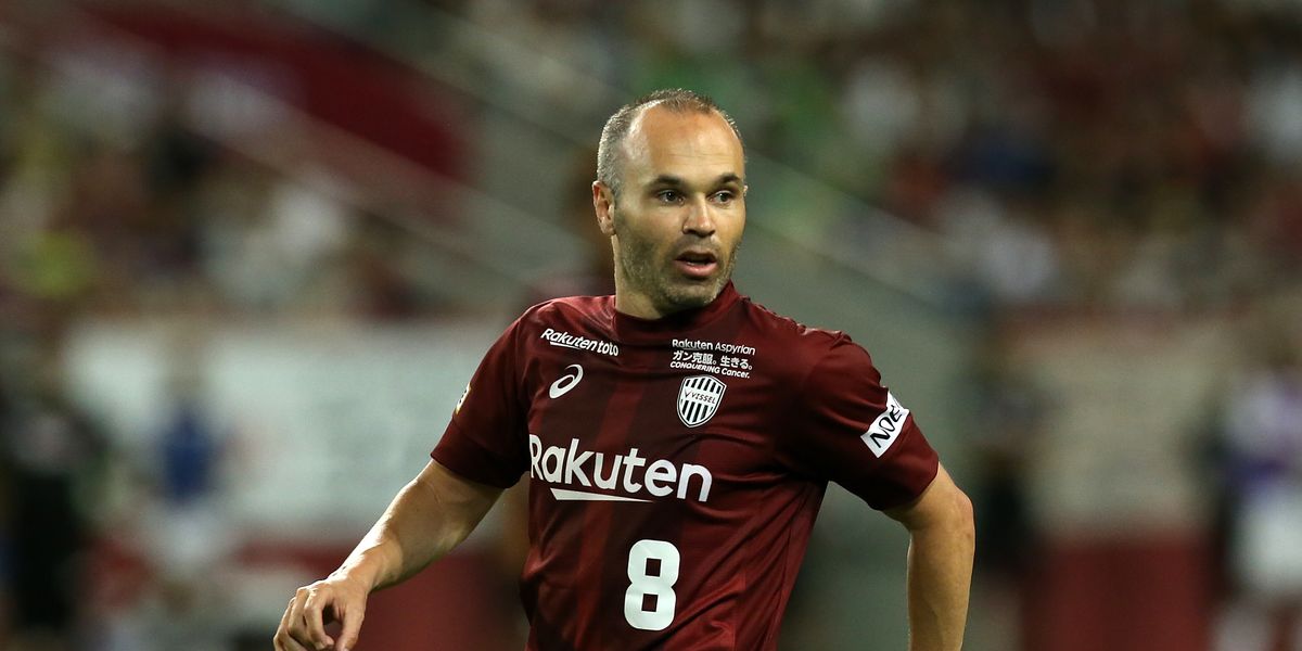 Com golaço, Iniesta marca pela primeira vez no Japão em vitória do Vissel Kobe