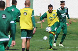 Por maiores lucros, clubes da Série B decidem produzir os seus próprios uniformes