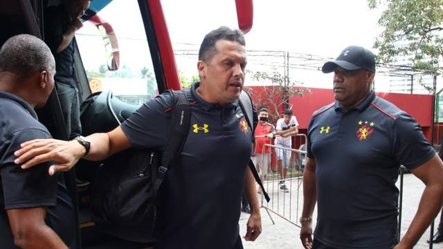 Perto da zona de rebaixamento, Sport Recife fica sem Claudinei Oliveira