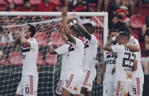 Ceni vê São Paulo favorito e aponta Sidão como um dos destaques do Brasileirão