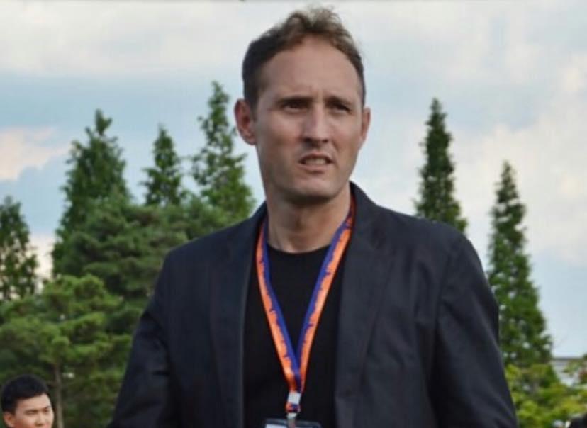 Sul-coreano: Dirigido por Gleguer, Siheung goleia e mantém ponta da Liga K3