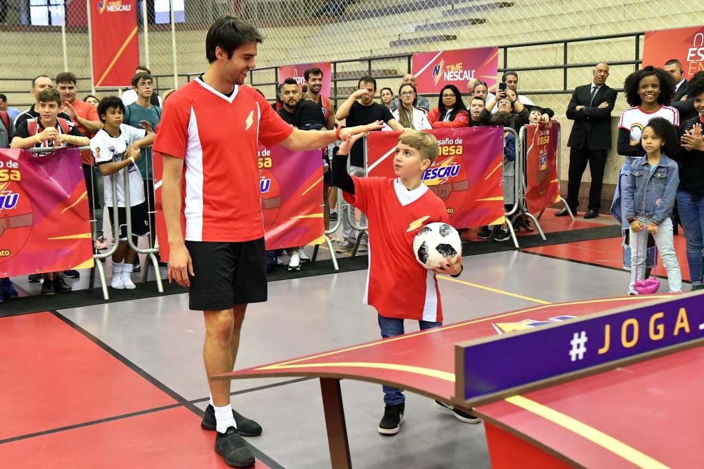 Kaká fez parceria com Cauê, de 8 anos (Foto: João Pires/Fotojump)