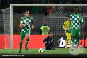 Em busca de reforços, Sport desiste de volante brasileiro do Moreirense