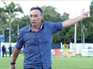 Série B: Roberto Fonseca convoca torcida para decisão do Londrina contra Paysandu