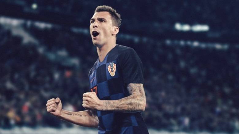 Após vice na Copa do Mundo, atacante Mandzukic se aposenta da seleção da Croácia