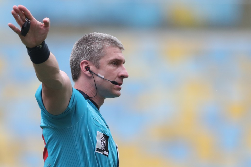 Série C: Elogiado por presidente, Daronco é escolhido para apitar jogo do Náutico