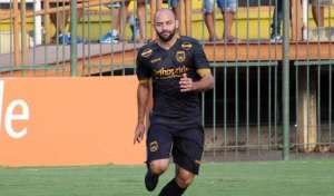 Série B: CRB anuncia contratação do zagueiro Wellington Carvalho e do meia Marcelo