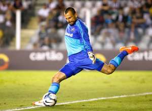 De saída do Crystal Palace, Diego Cavalieri nega contato com o Vitória