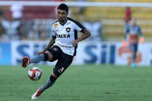 Exame confirma lesão na coxa direita e Kieza desfalcará Botafogo na Sul-Americana