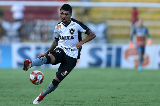 Exame confirma lesão na coxa direita e Kieza desfalcará Botafogo na Sul-Americana